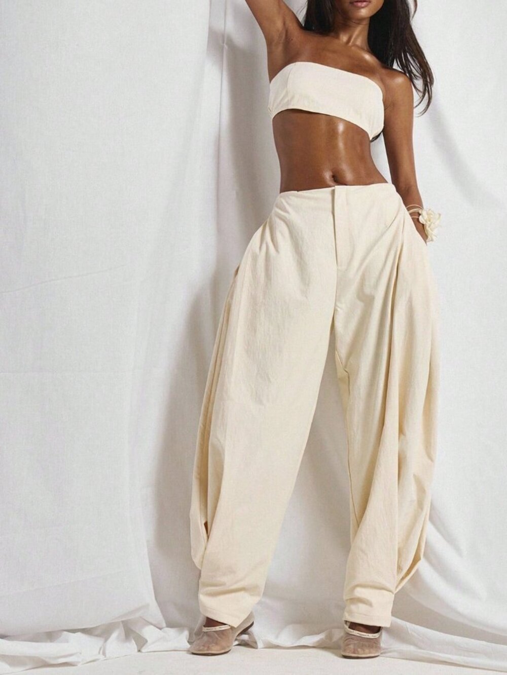 Khaki Women's Bandeau Top Mid Rise Pleated Panel Balloon Tapered Trouser